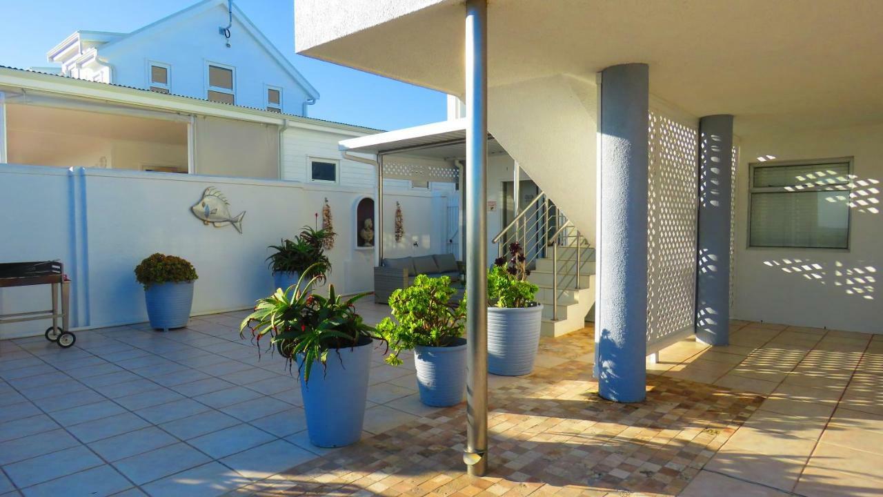 On The Beach Apartments Yzerfontein Luaran gambar